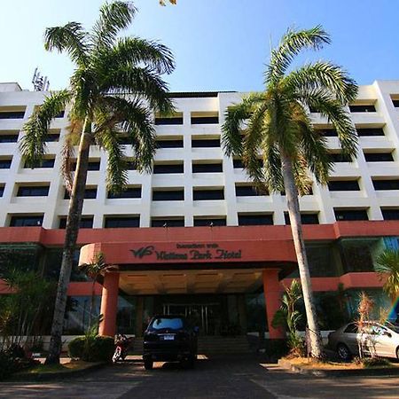 טראנג Wattana Park Hotel מראה חיצוני תמונה