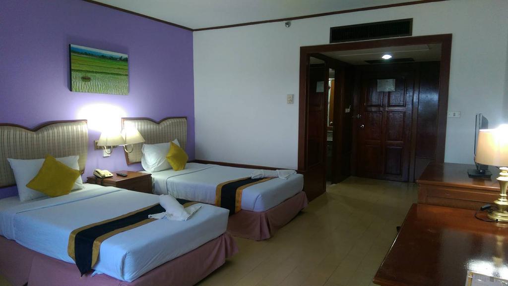 טראנג Wattana Park Hotel מראה חיצוני תמונה