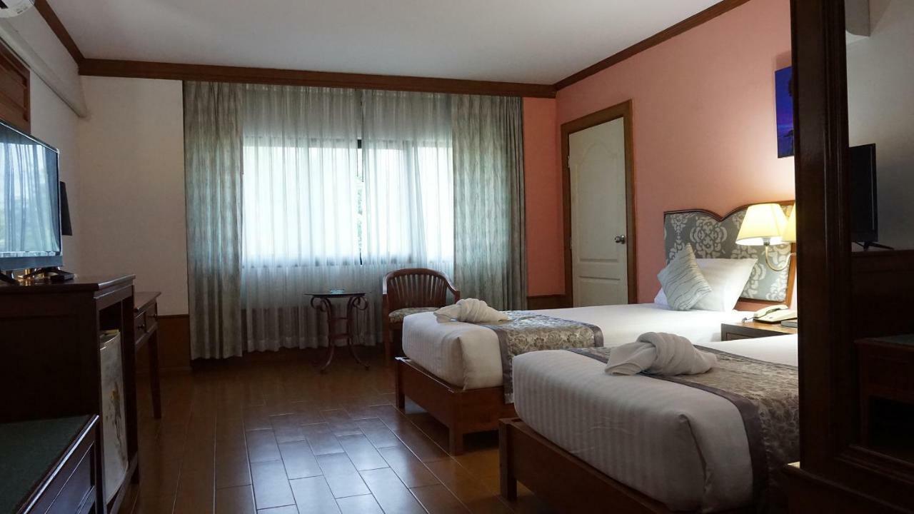 טראנג Wattana Park Hotel מראה חיצוני תמונה