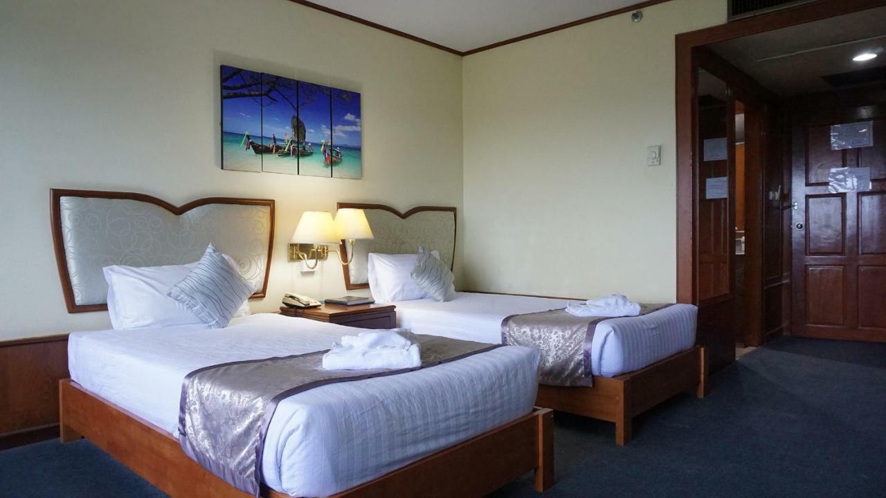 טראנג Wattana Park Hotel מראה חיצוני תמונה